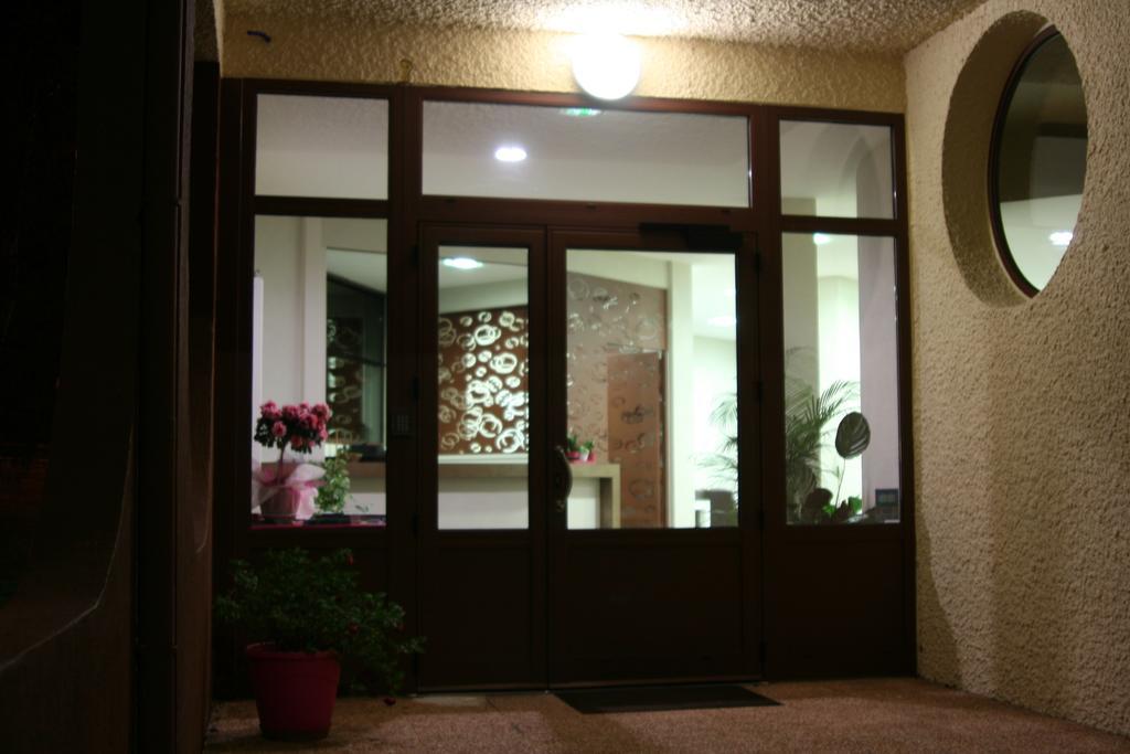 Hotel Bel Horizon Saint-Chély-dʼApcher Екстериор снимка